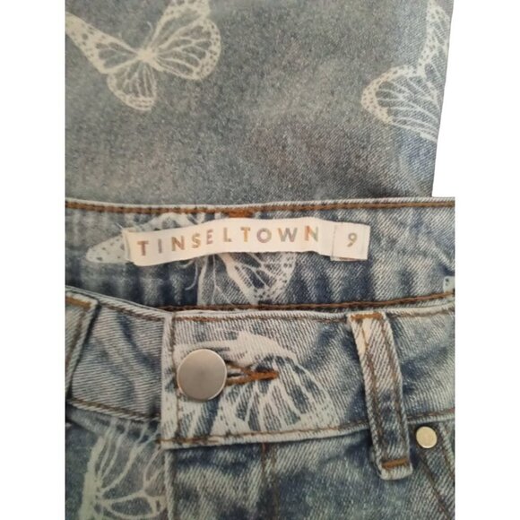 Tinseltown Juniors' Butterfly Print Relaxed Skinny Frayed Jeans Sz 9 - Picture 6 of 8